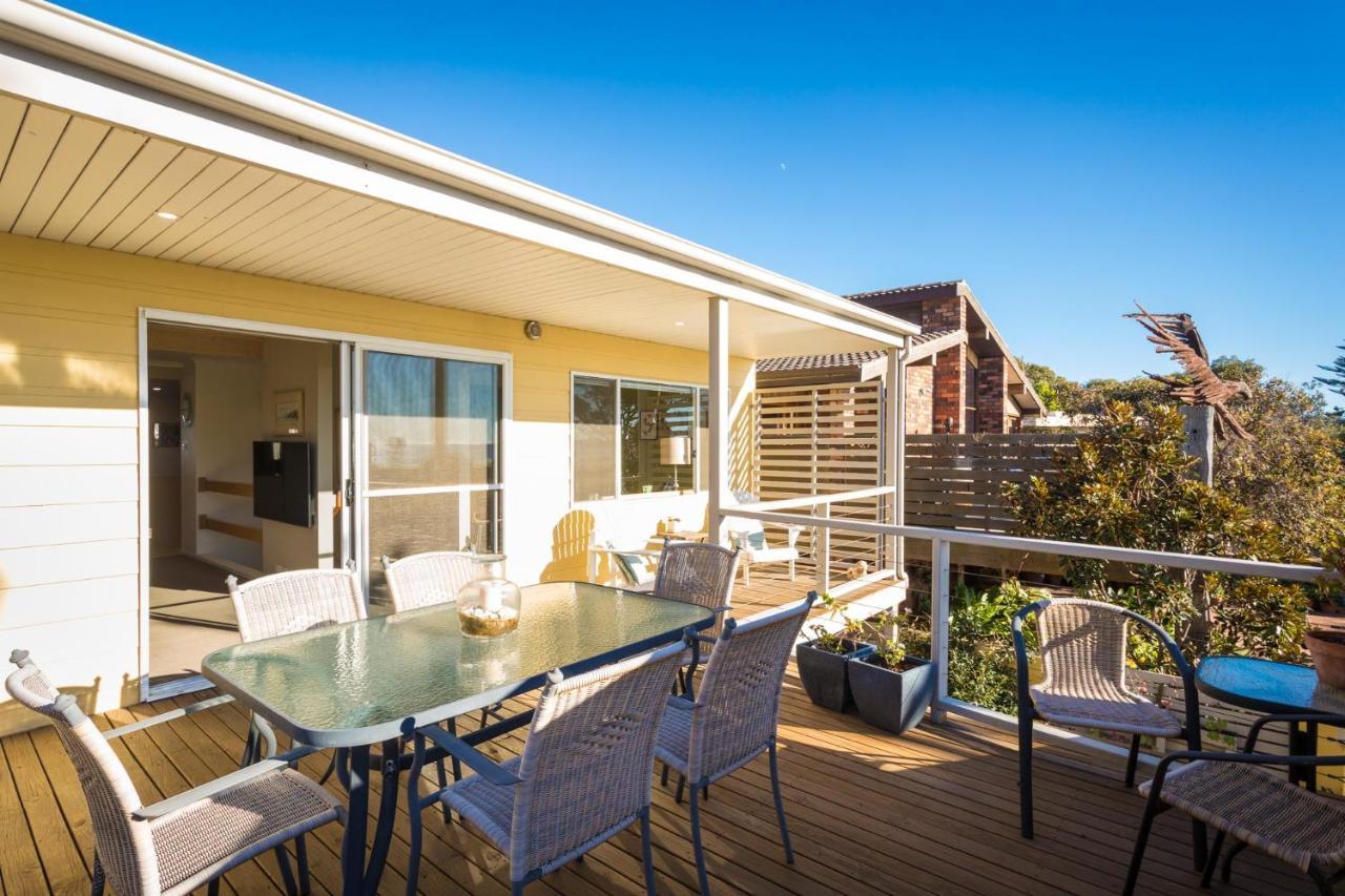 Tathra Beach House Holiday Apartments Экстерьер фото