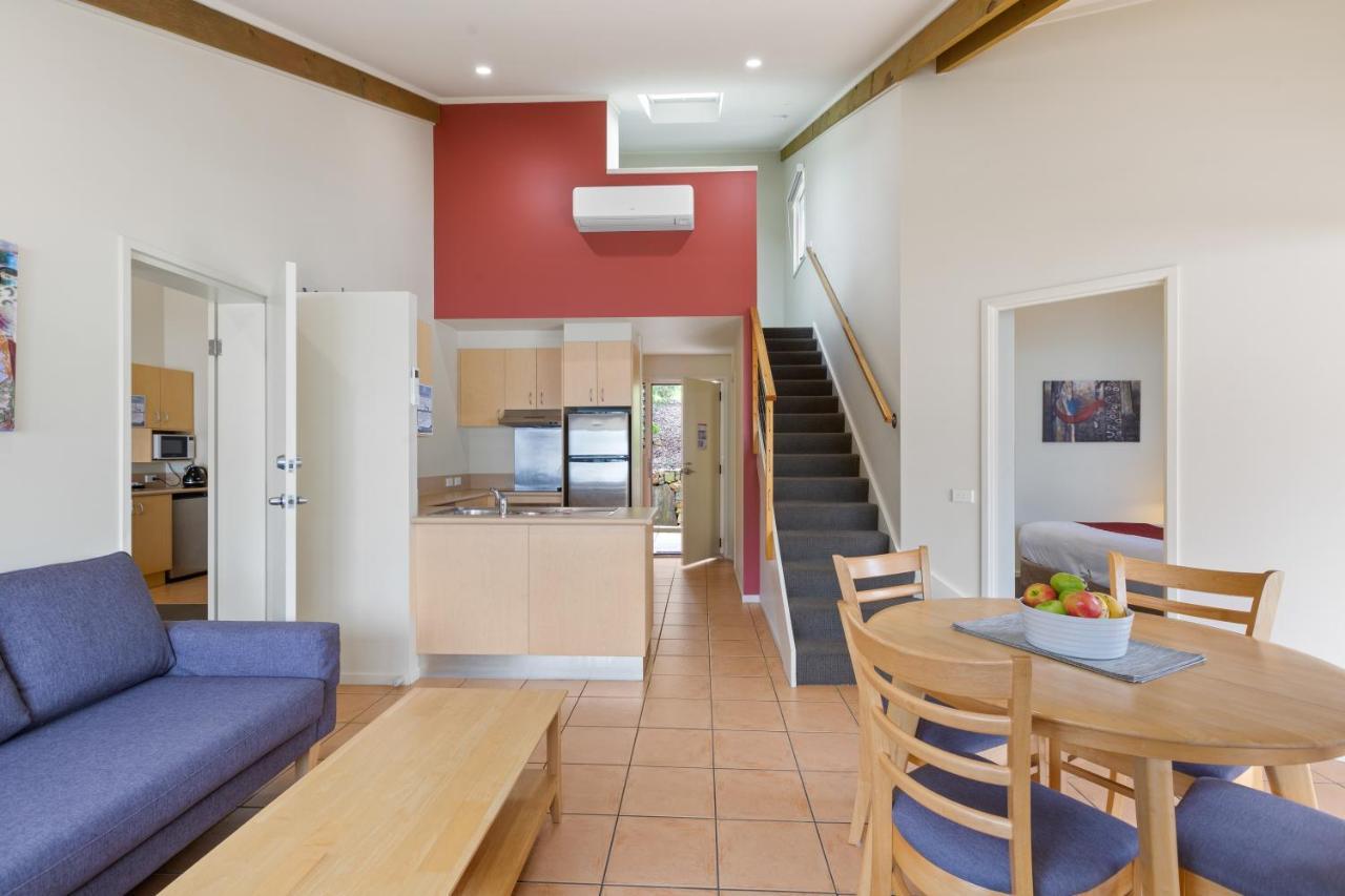 Tathra Beach House Holiday Apartments Экстерьер фото