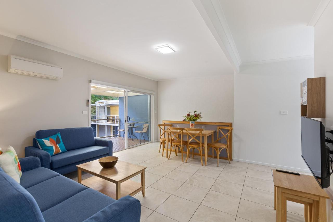 Tathra Beach House Holiday Apartments Экстерьер фото